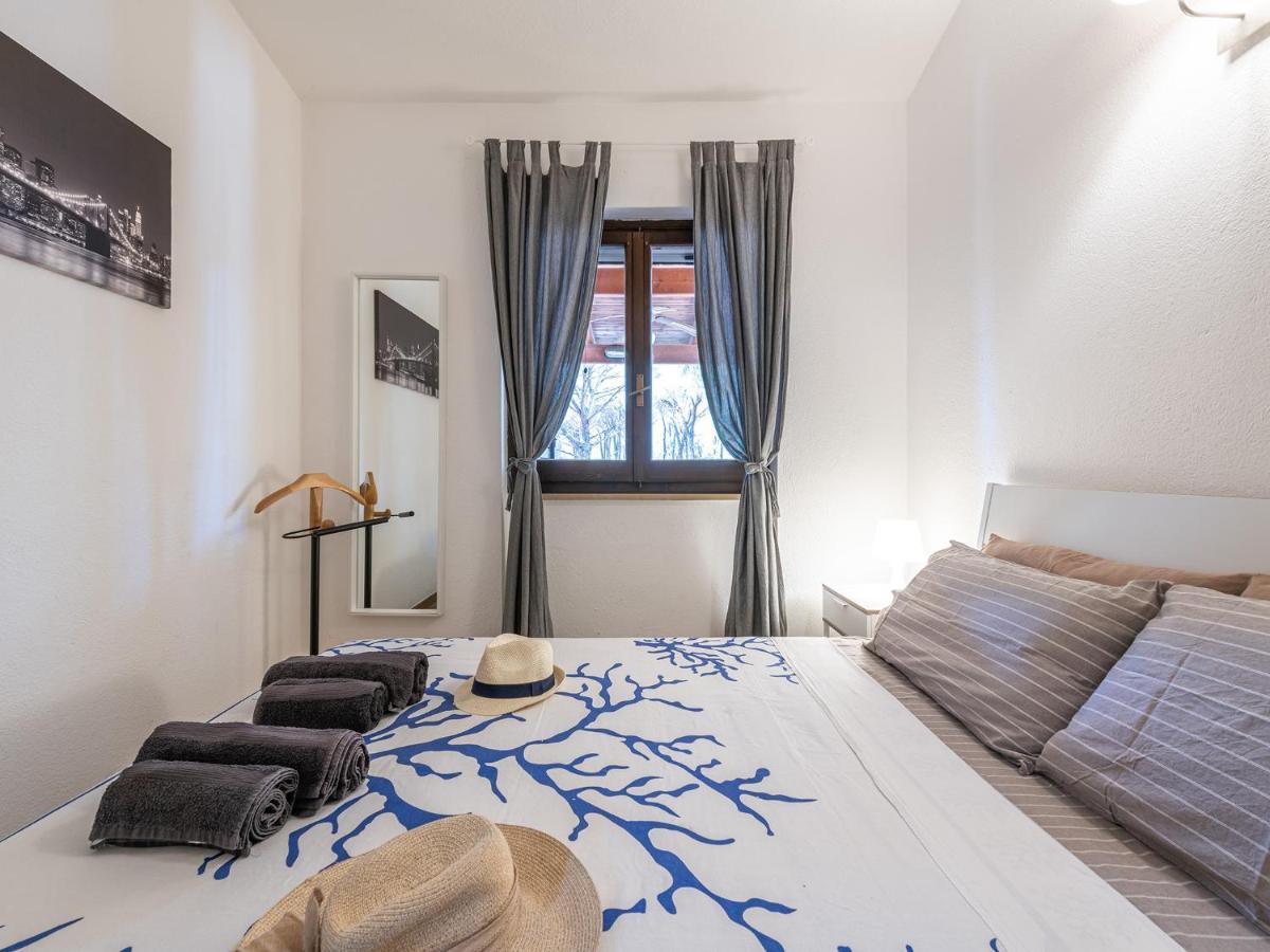 Zeus Apartment Santa Margherita di Pula Dış mekan fotoğraf